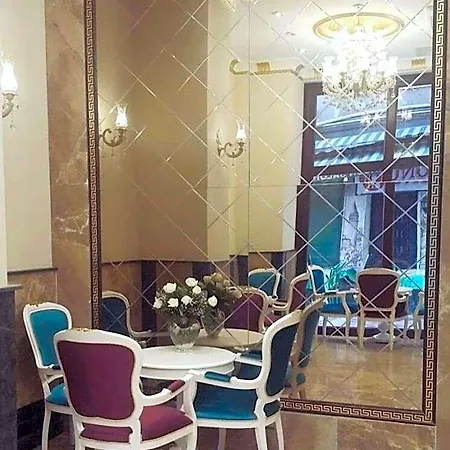 Glamour 4*