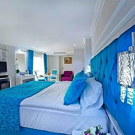 Glamour 4*